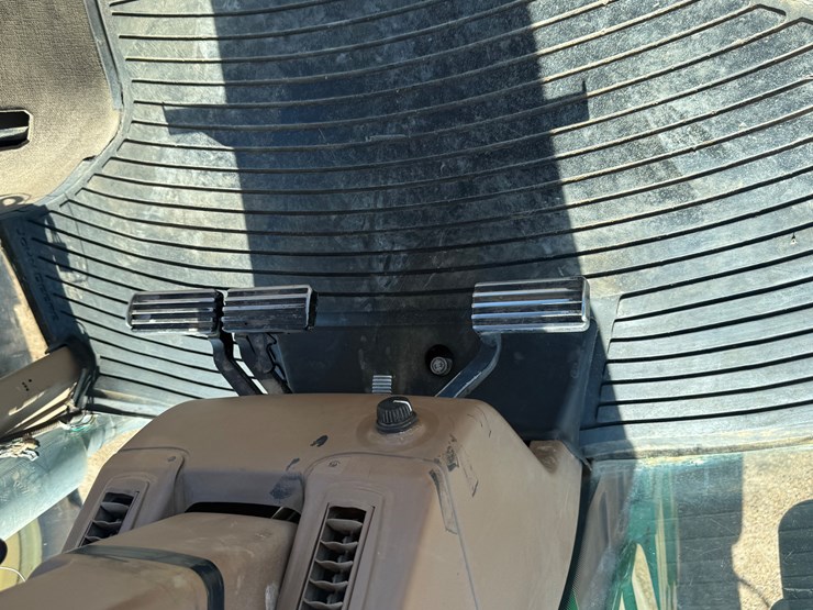 john-deere-8420-image-43