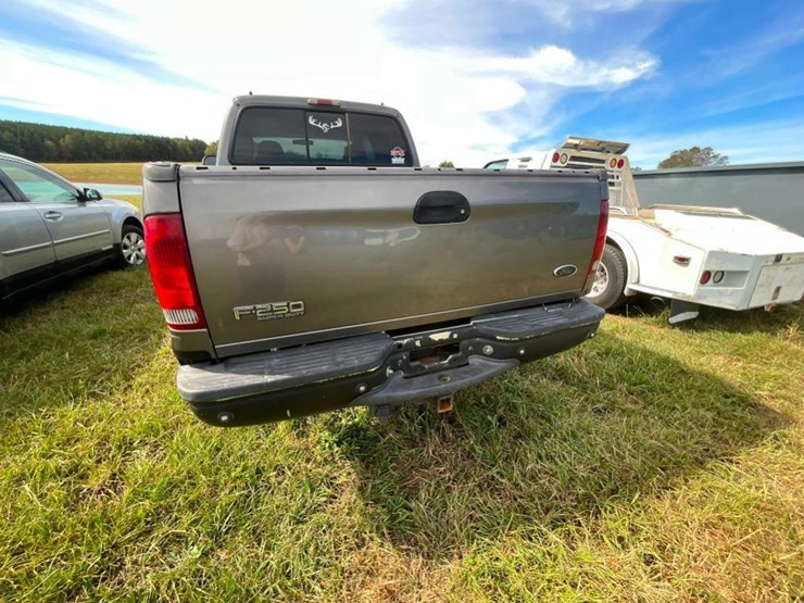 2003-ford-f250-image-9