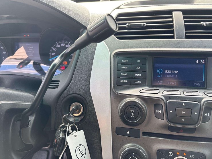 2014-ford-explorer-image-15