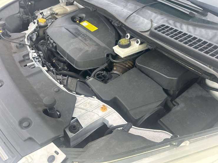 2016-ford-escape-se-image-8