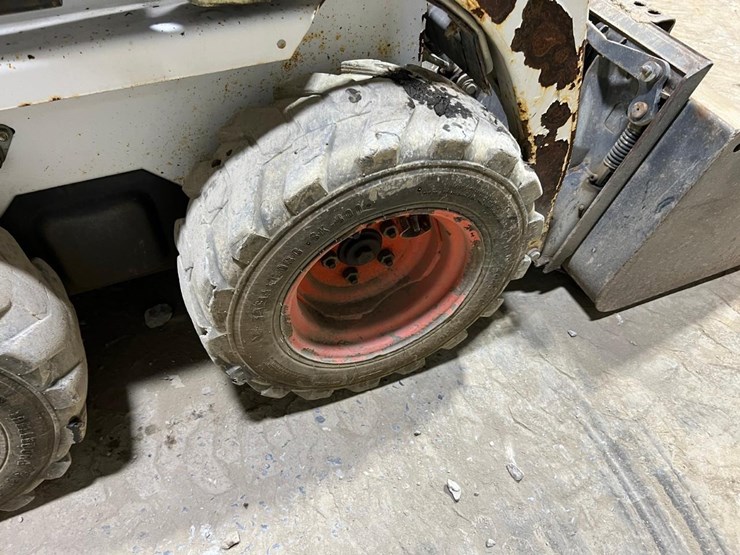 2016-bobcat-s70-image-16