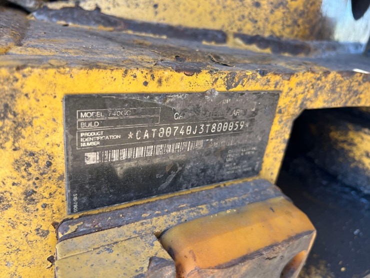 2019-caterpillar-740-gc-image-12