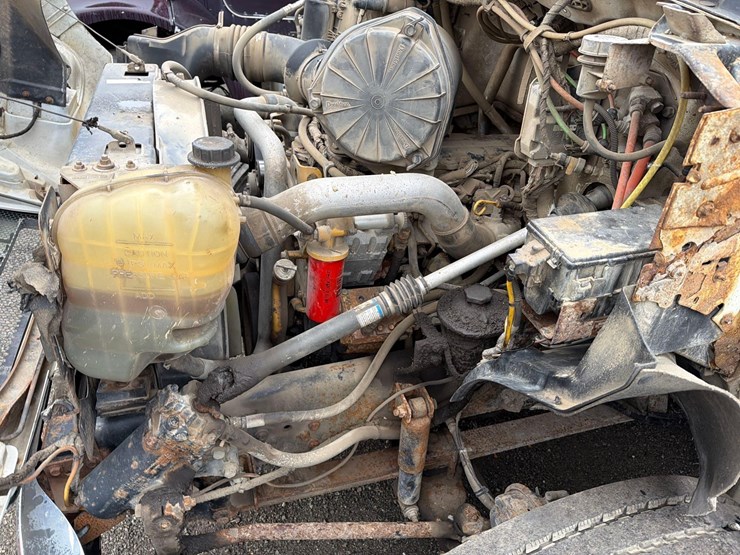 2004-ford-f650-image-9