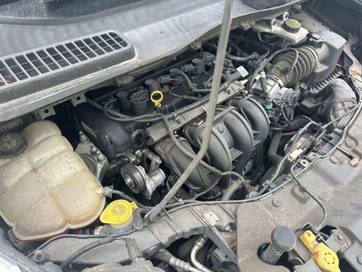 2015-ford-escape-image-9