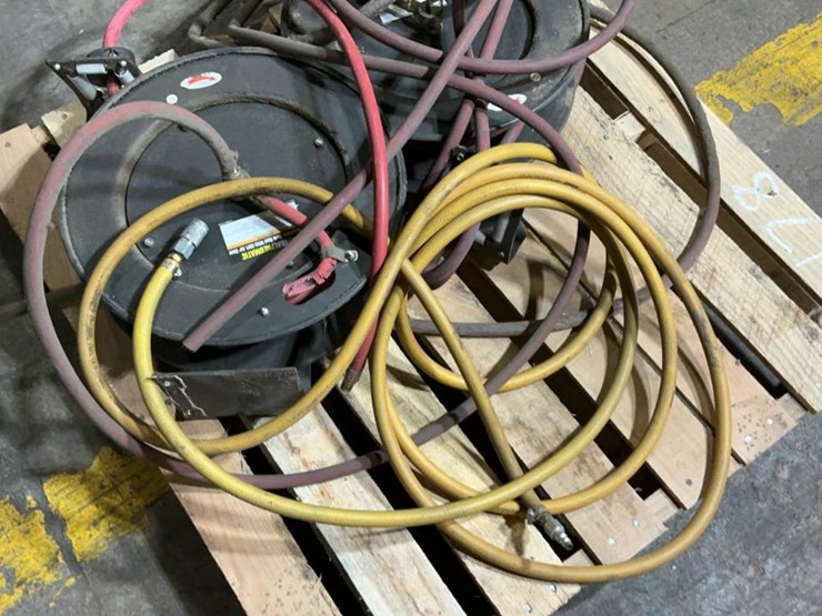 #178-•-retractable-hose-reels-and-hoses-image-6