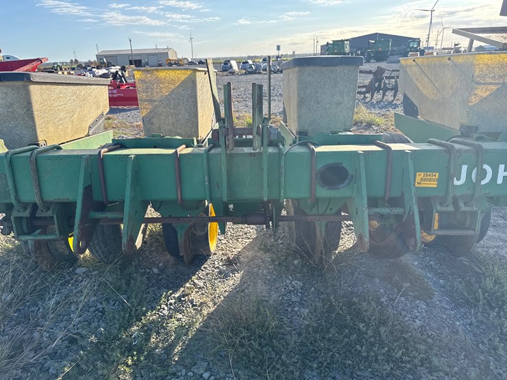 john-deere-7300-image-13