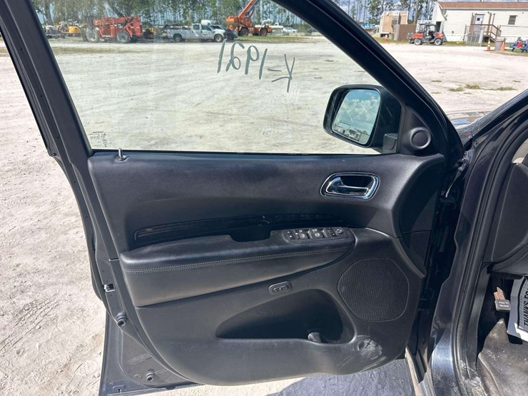 2013-dodge-durango-image-13