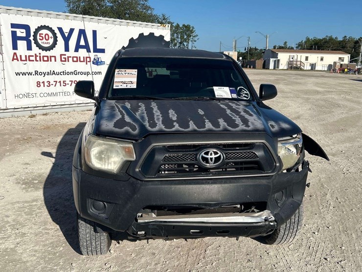 2013-toyota-tacoma-image-21