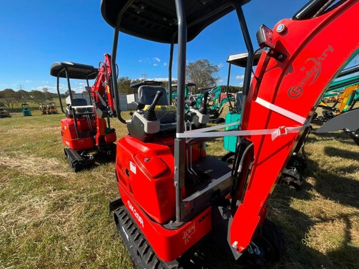 unused-cfg-qk20r-mini-excavator-(rato-image-5