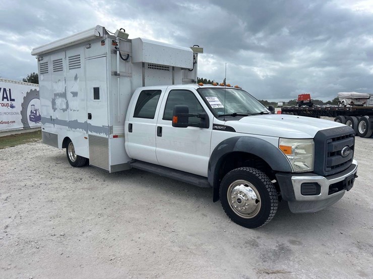 2012-ford-f550-image-2