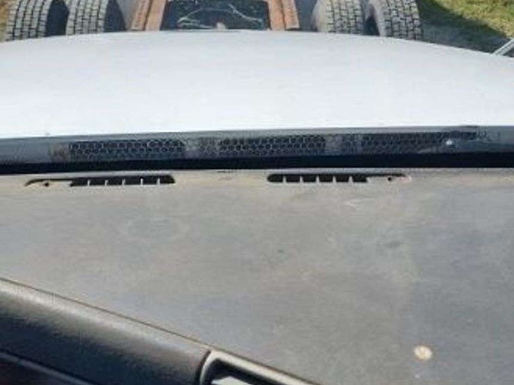 1997-freightliner-image-26