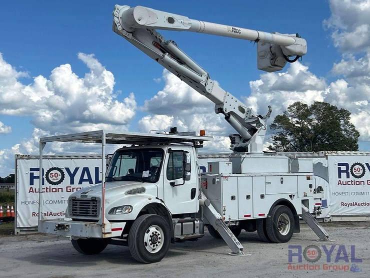 2016-freightliner-m2-106-altec-am50-50ft.-insulated-material-handling-bucket-truck-image-1