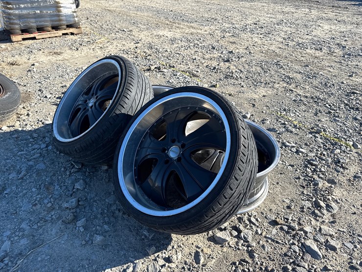 #25212-•-266/35zr22-tire-inv#-25212-image-3