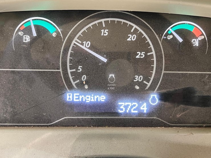 2020-john-deere-3046r-image-26