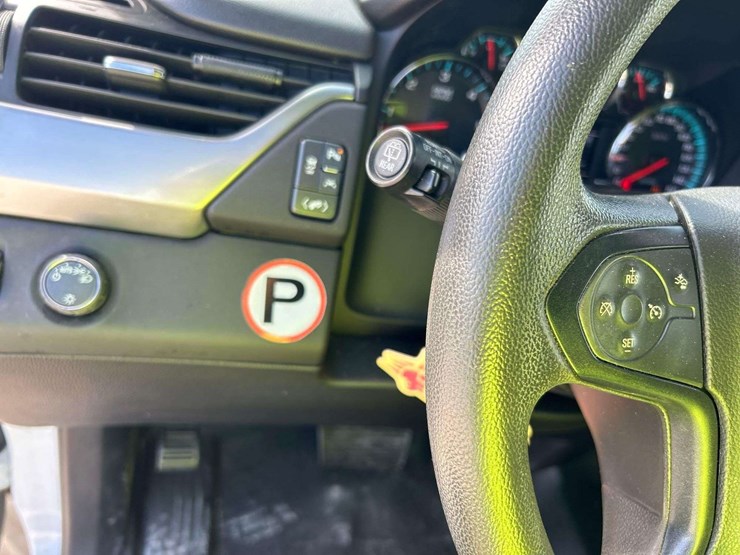 2018-chevrolet-tahoe-image-14