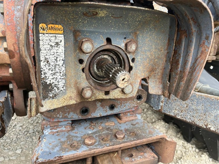 new-holland-tv140-image-14