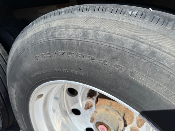 2018-wilson-hopper-bottom-image-18