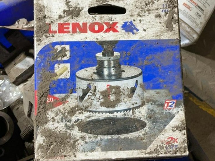 #165-•-trailer-hitch,-tires,-and-assorted-parts-image-16