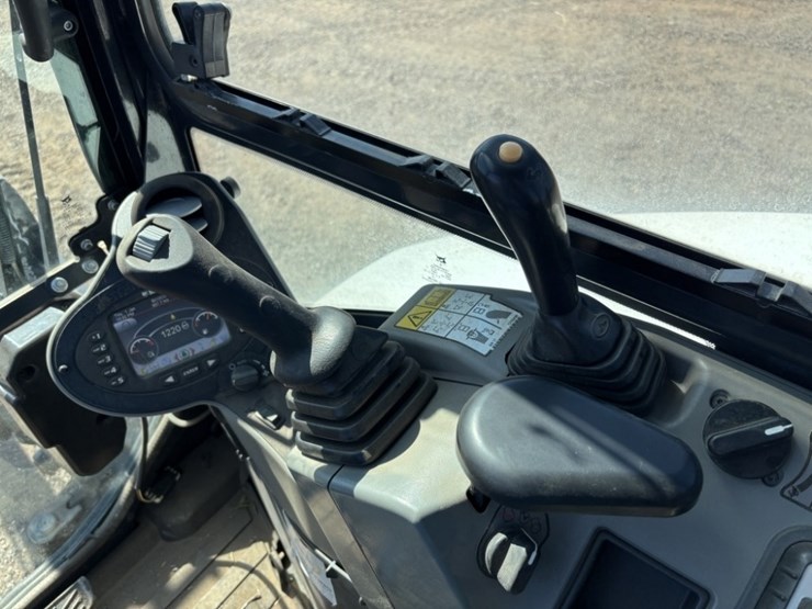 2018-bobcat-e35-image-30