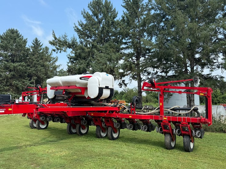 2014-massey-ferguson-8800-image-1