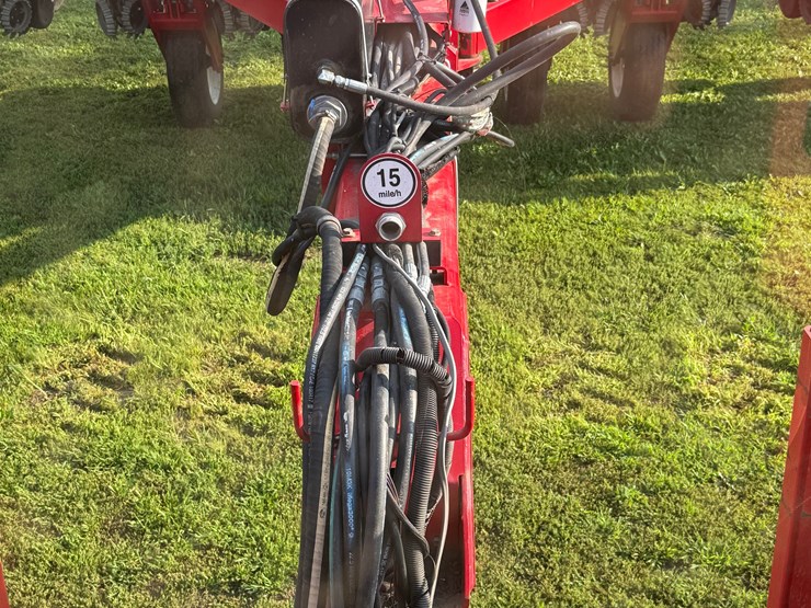 2014-massey-ferguson-8800-image-16