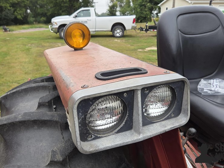 1976-international-574-image-18