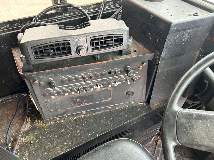 1994-international-3800-image-13