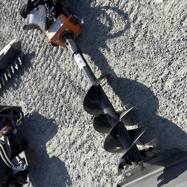 2025 WOLVERINE MAD-12-12D