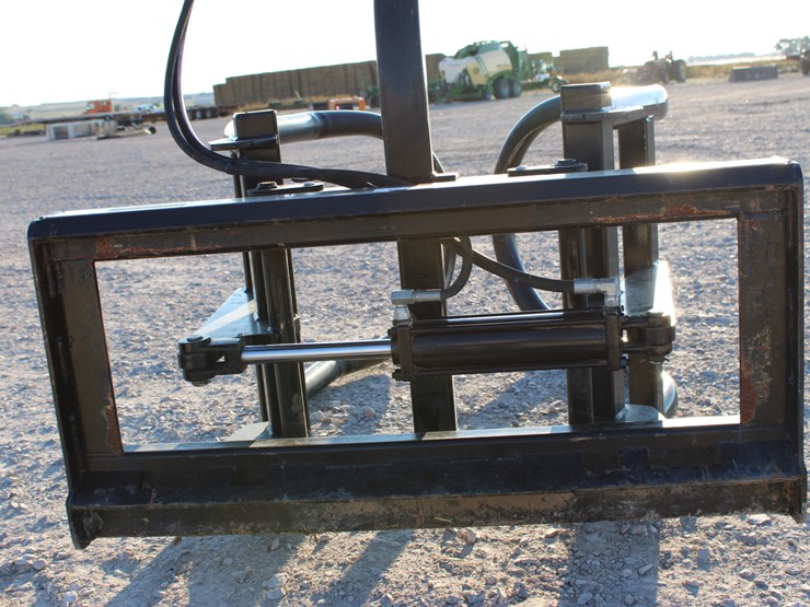 #2098-•-#2098--worksaver-ssbh2072-wrapped-bale-grabber-skid-steer-attach,-like-new-image-10