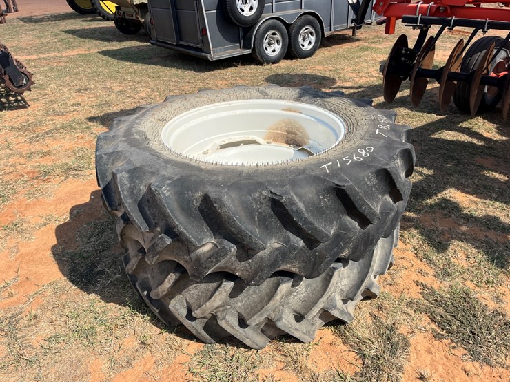 2015-new-holland-t8.410-image-27