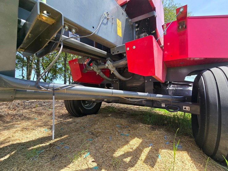 2020-massey-ferguson-1840-image-17