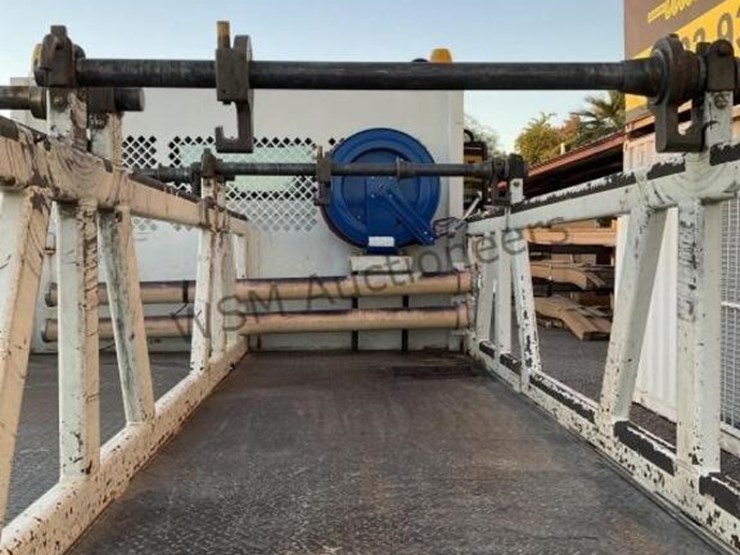 2008-international-7400-image-11