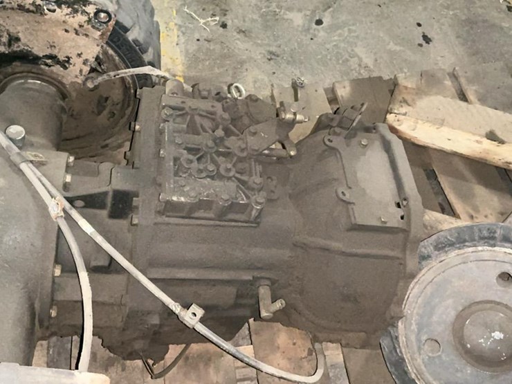 #163-•-forklift-drive-and-steer-wheels-image-6