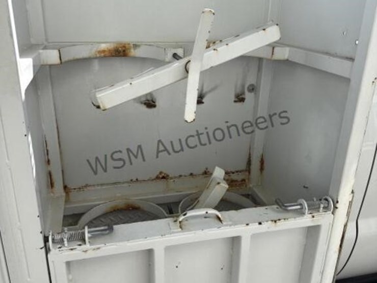 2016-ford-f550-image-12