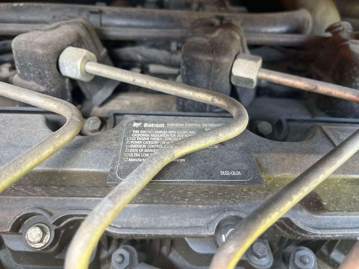 2020-bobcat-t595-image-19