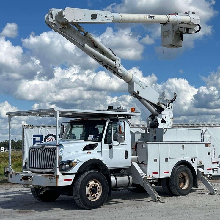 2013 INTERNATIONAL WORKSTAR 7400