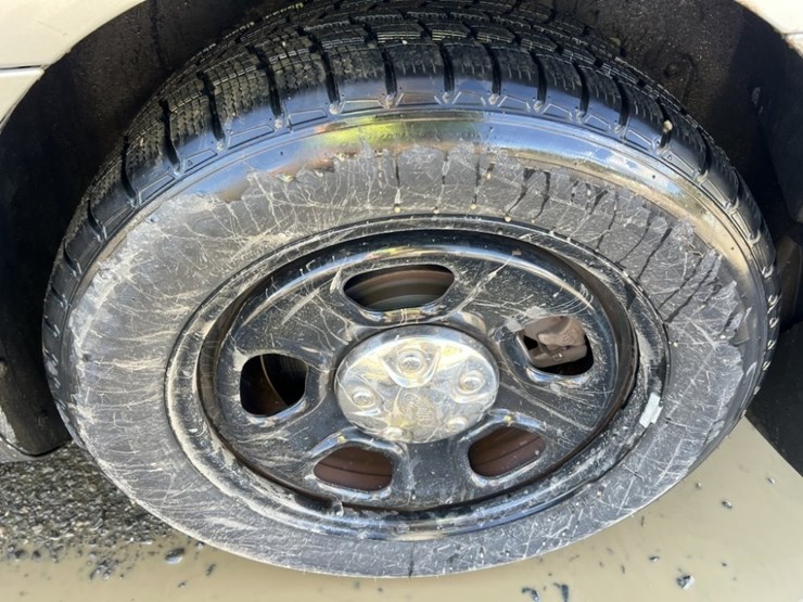 2017-ford-taurus-sedan-image-17