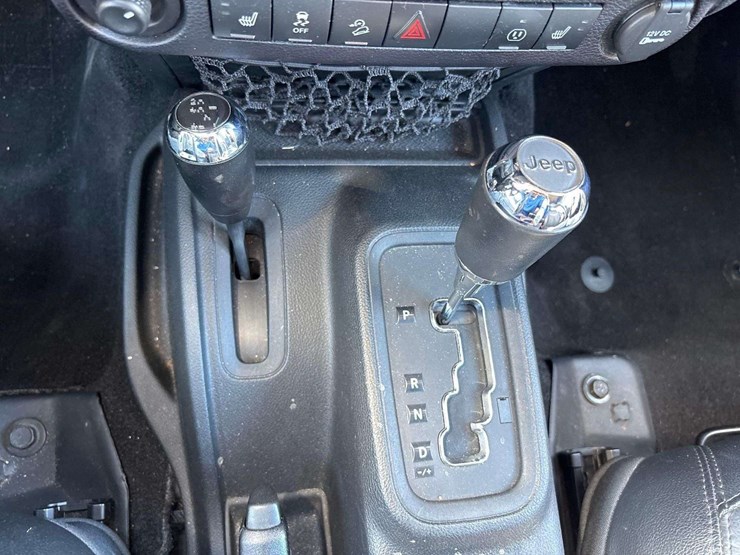 2016-jeep-wrangler-image-17