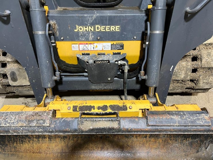 2018-deere-317g-image-10
