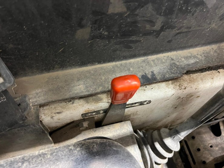 2016-bobcat-s70-image-23