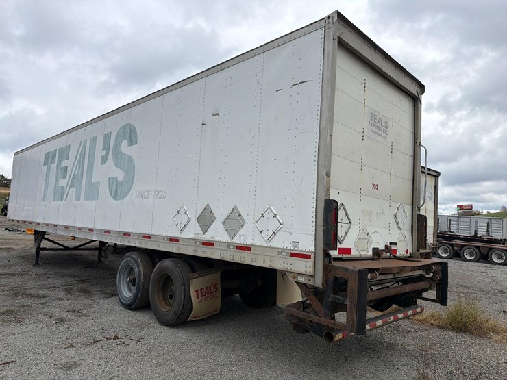 2011-utility-van-image-4