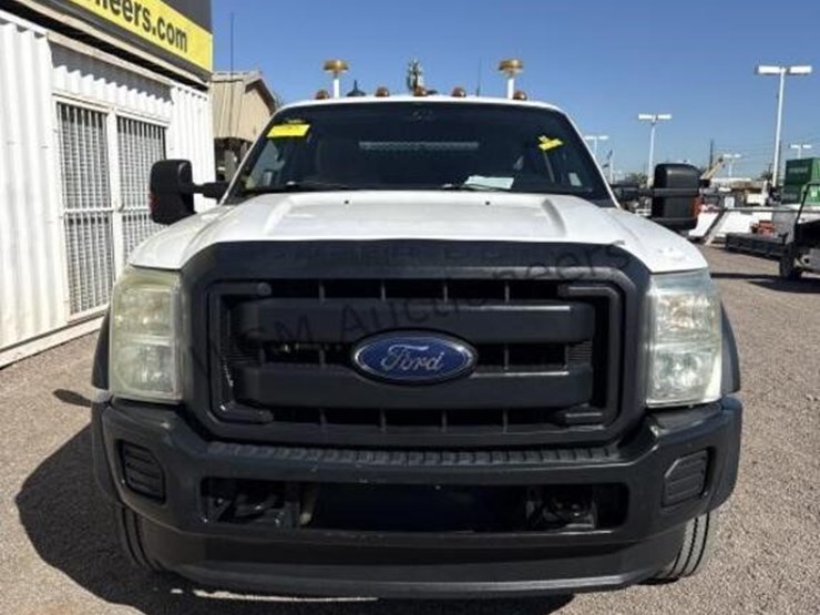 2016-ford-f550-image-3