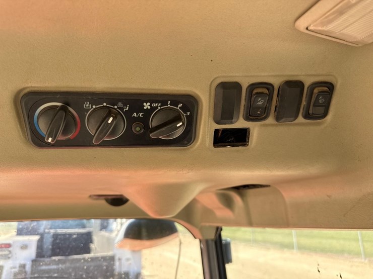 kubota-l4240-image-23