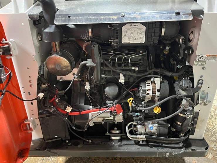 2023-bobcat-s650-image-14