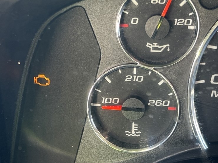 2014-chevrolet-express-paratransit-bus-image-22