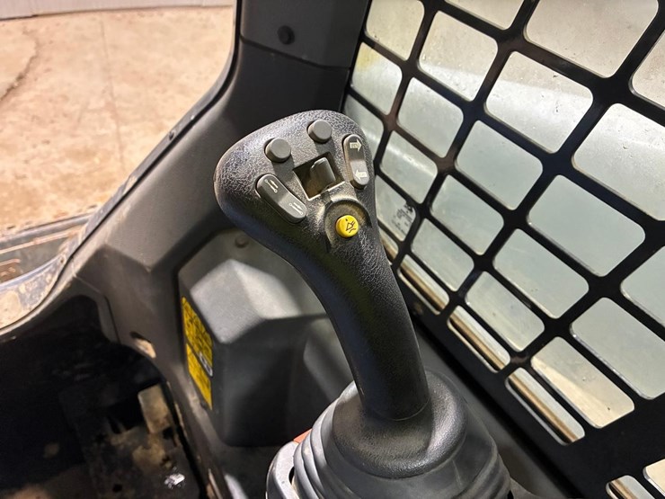 2021-bobcat-t66-image-20