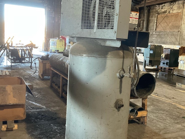 #150-•-ingersoll-rand-air-compressor-image-3