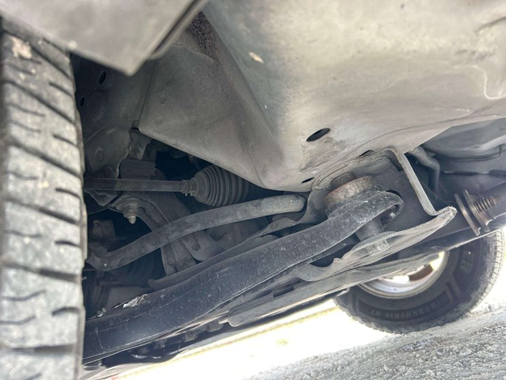 2011-ford-escape-xlt-image-18