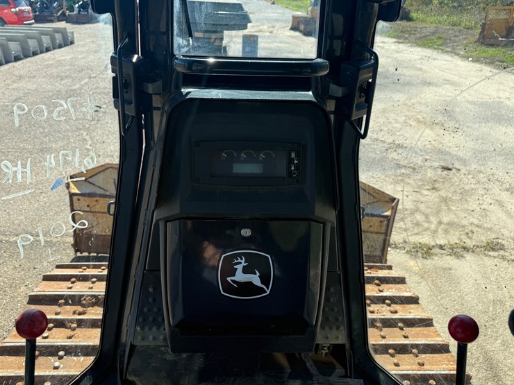 deere-650k-xlt-image-33