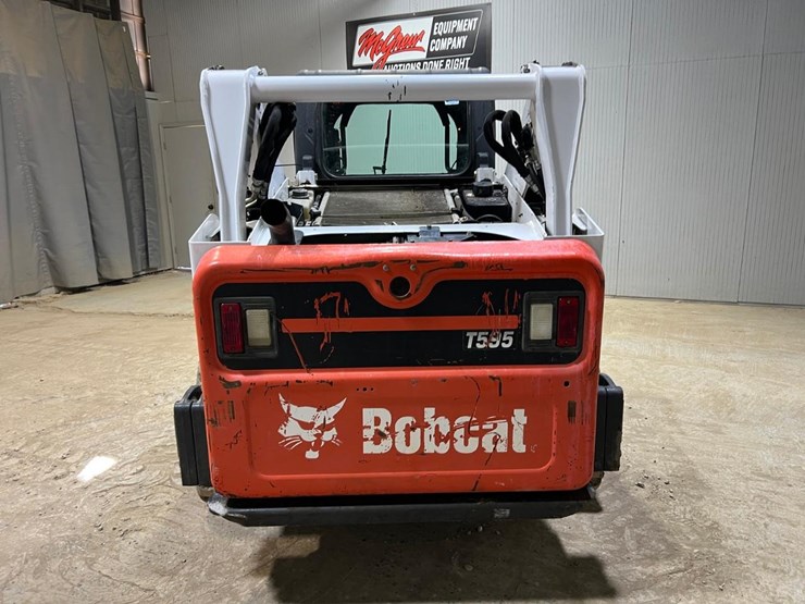 2016-bobcat-t595-image-4